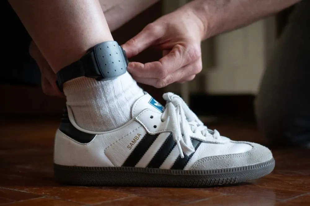 Spain Cometa GPS monitoring bracelet device - the consumer-grade GPS tracker used in wrist-worn configuration for domestic violence offender monitoring